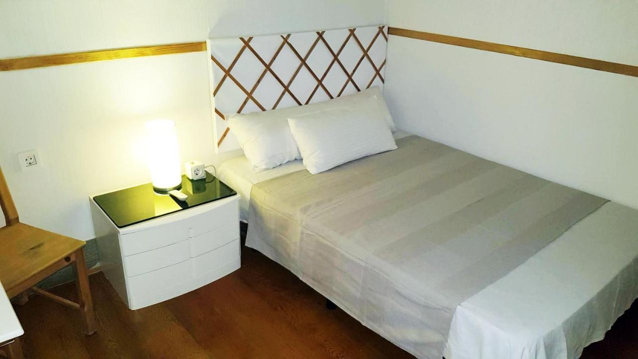 Apartament Sagrada Familia Bed and Breakfast Barcelona Eksteriør billede